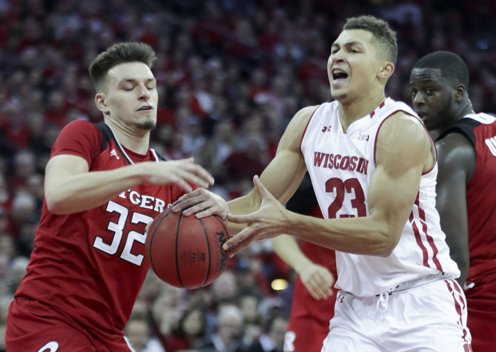 Badgers 69, Scarlet Knights 64